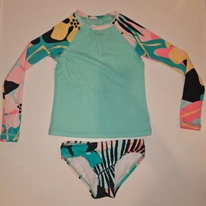 Okami Surf Girls Two Piece Green Floral Long Sleeve Swimsuit Set, Size 3T